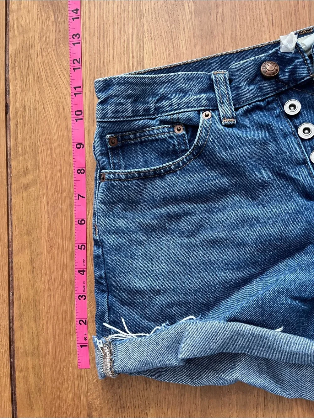 Madewell Mid-Rise Rolled Hem Blue Denim Shorts- The Brynn Long short (size 25)